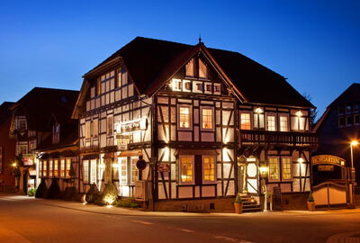 Abendliche Außenansicht vom Hotel Kepplers Ecke