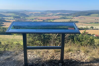 Ein Projekt von hs match: Panoramatafel Dieteröder Klippen